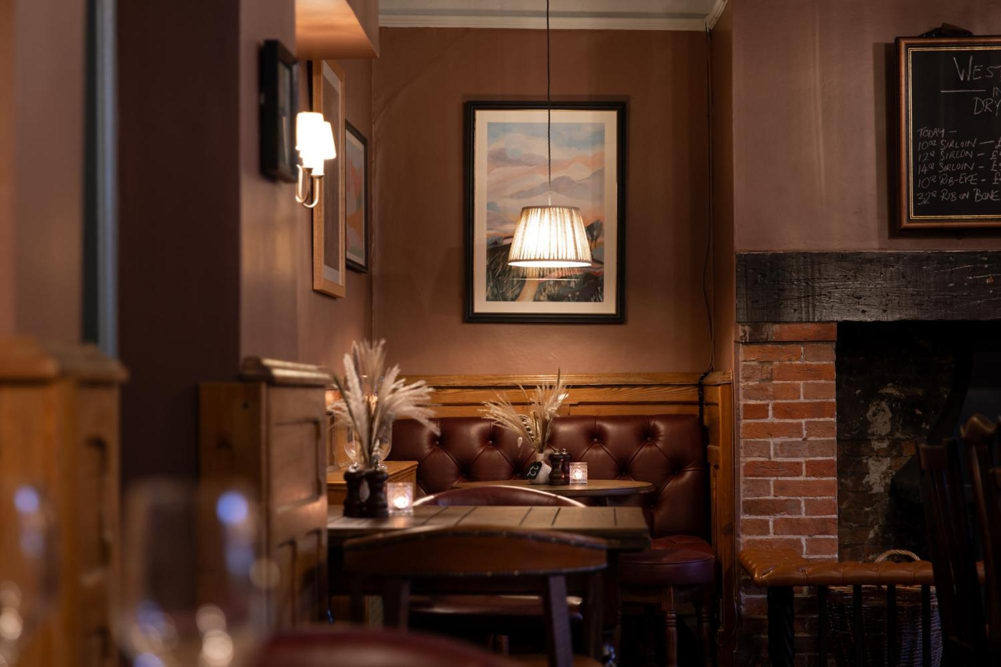 The Lamb Inn Hindon Esterno foto